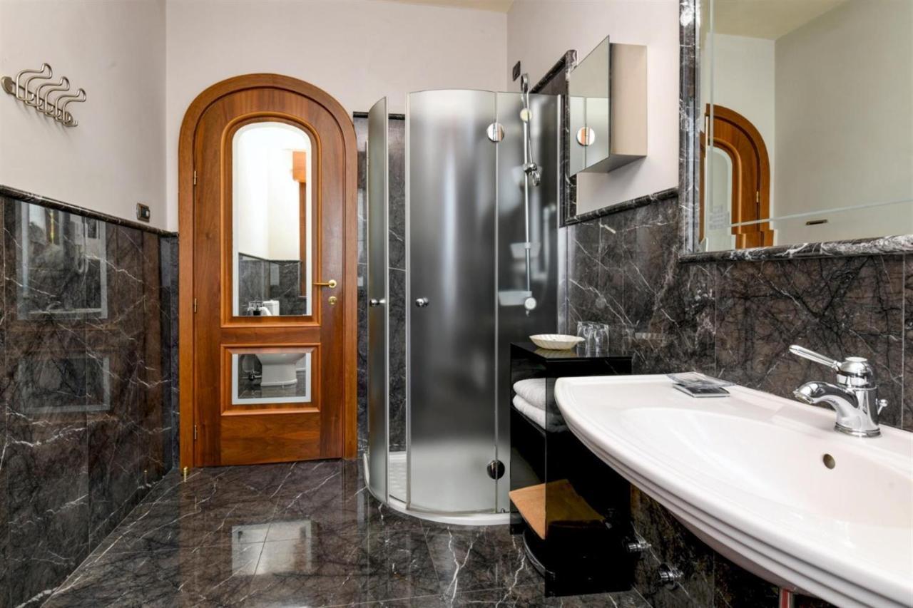 Private Luxury Villa With Pool Moniga del Garda Extérieur photo