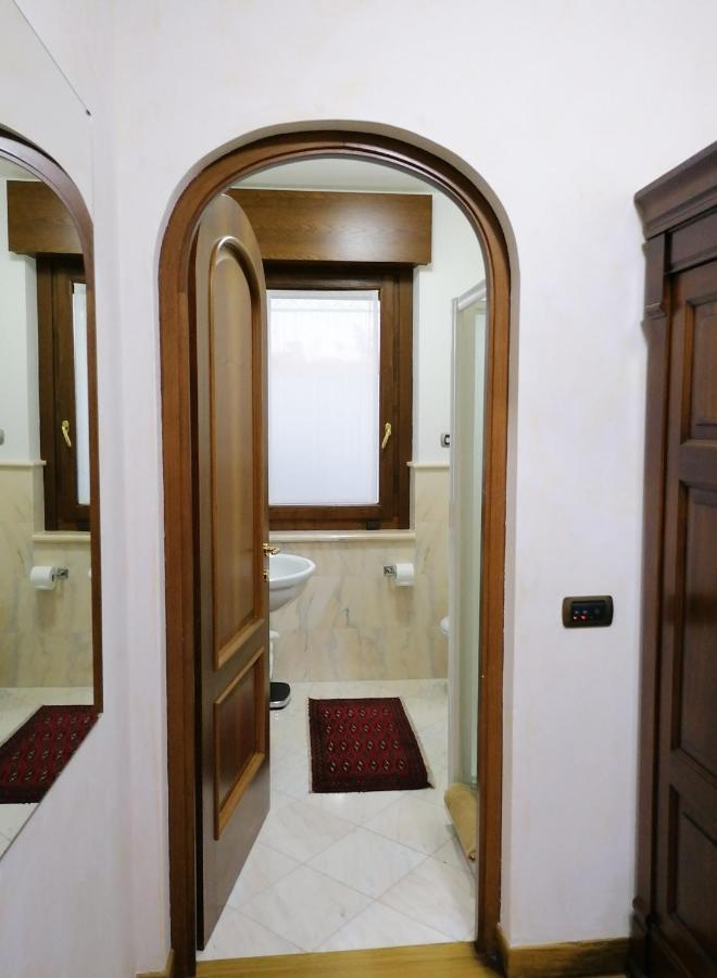 Private Luxury Villa With Pool Moniga del Garda Extérieur photo