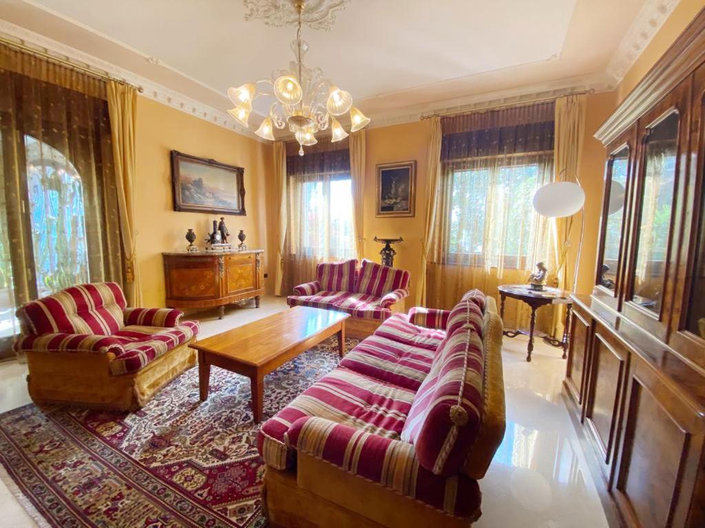 Private Luxury Villa With Pool Moniga del Garda Extérieur photo