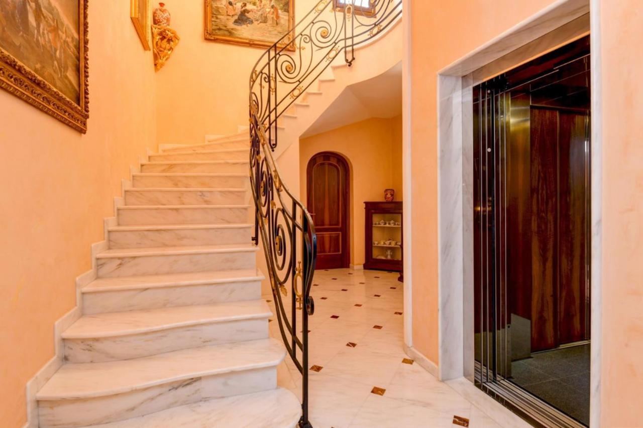 Private Luxury Villa With Pool Moniga del Garda Extérieur photo